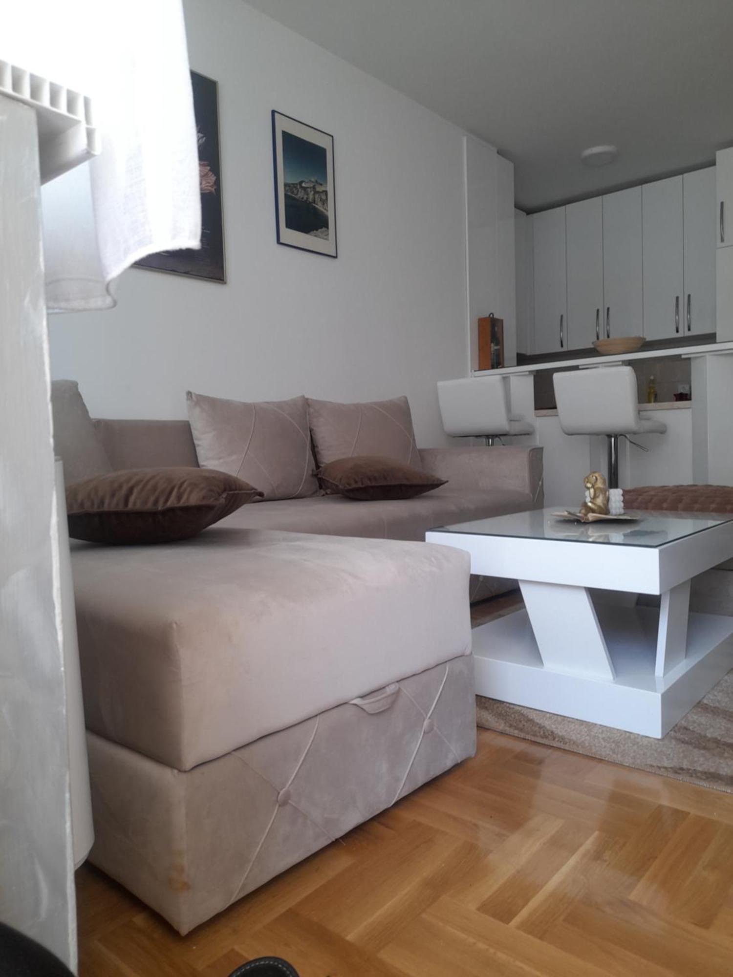 Apartman Mancic Apartment Пирот Екстериор снимка